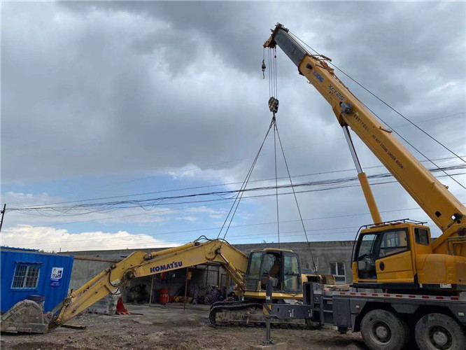 灌南县25吨吊车的工作半径是多少？